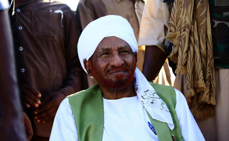 المهدي يعتقد أن الجيش سيسلم السلطة للمدنيين