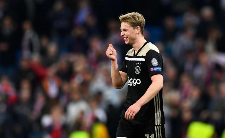 دي يونغ ورقة أياكس الرابحة