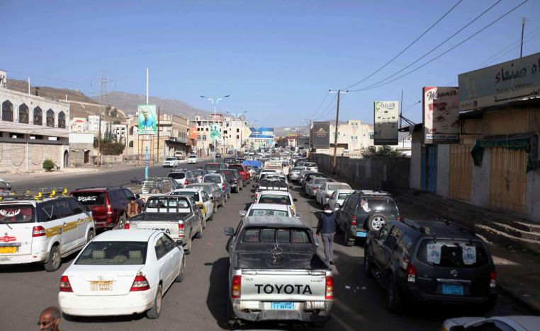 صنعاء تواجه نقصا حادا في الوقود