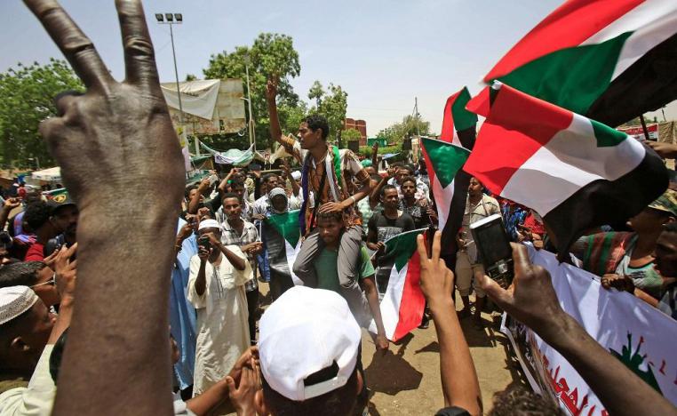 المحتجون في السودان