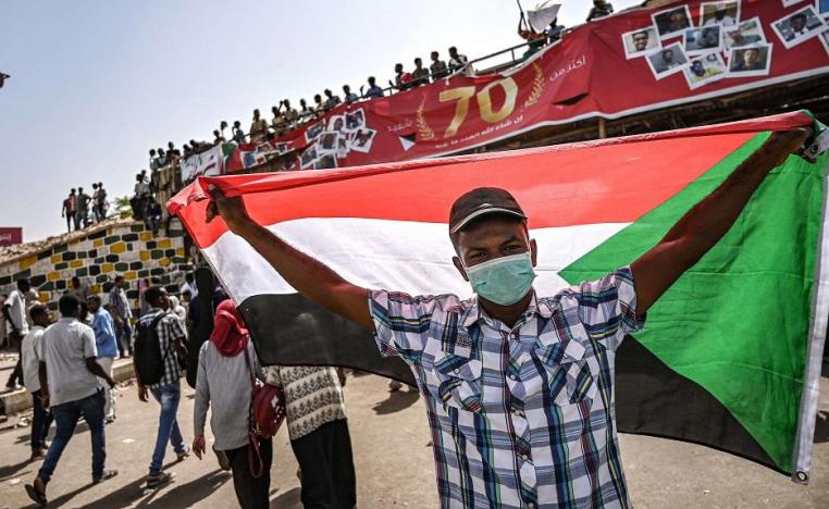 المحتجون في السودان