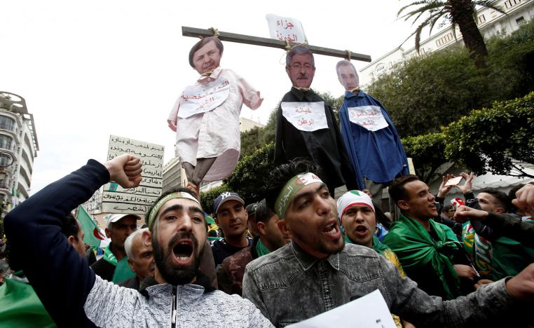 توقيت الإعتقالات تثير تساؤلات حول استقلالية القضاء