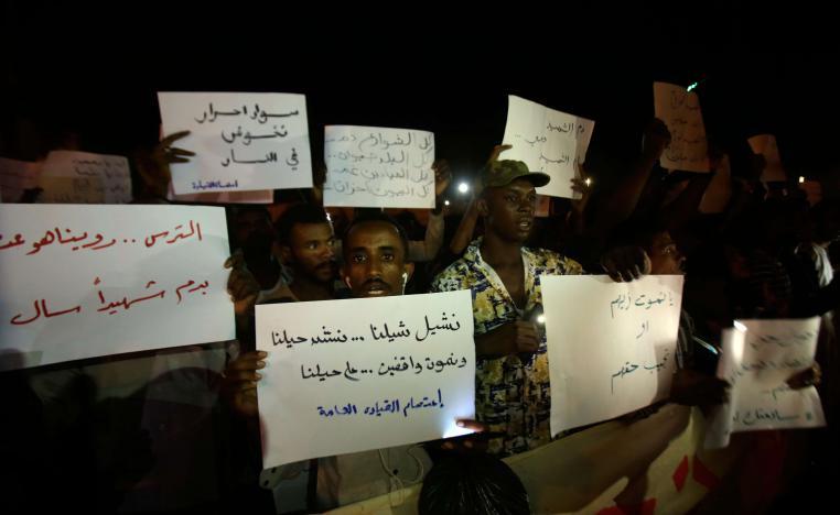 المحتجون في السودان
