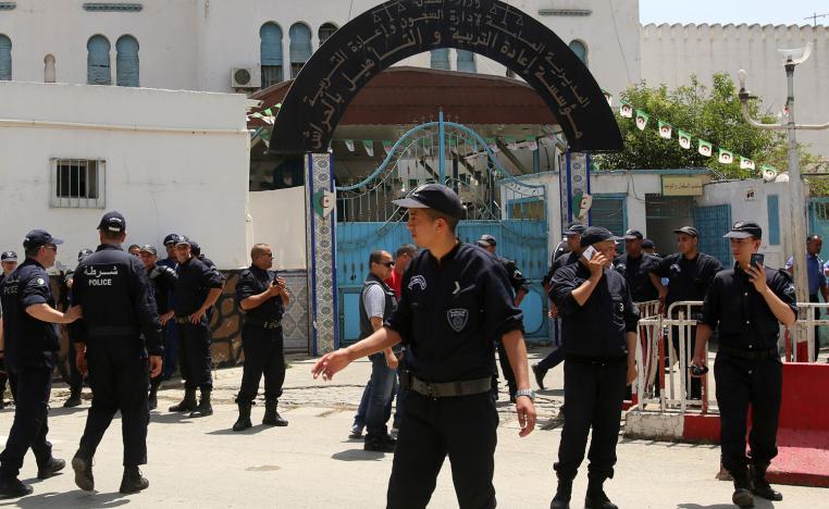 سجن الحراش يستقبل منذ أسابيع العديد من رجال الأعمال والسياسيين الذين كانوا مقربين من نظام بوتفليقة