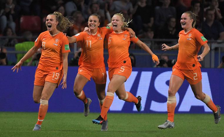 هولندا ترد اعتبارها أمام المنتخب الآسيوي