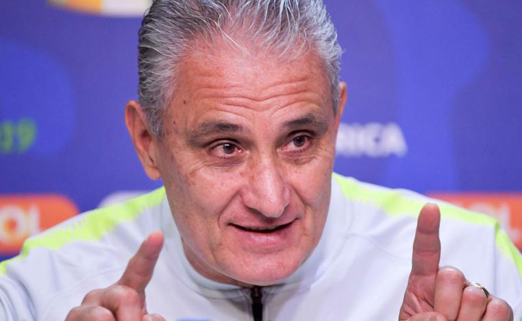 تيتي لا يخشى خشونة لاعبي البارغواي