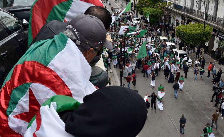 المحتجون الجزائريون