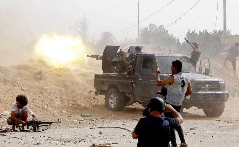 مقاتلون تابعون لحكومة السراج في معارك جنوب طرابلس