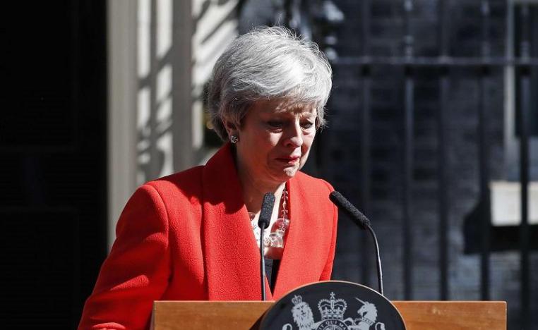 رئيسة الوزراء البريطانية المتخلية تيريزا ماي