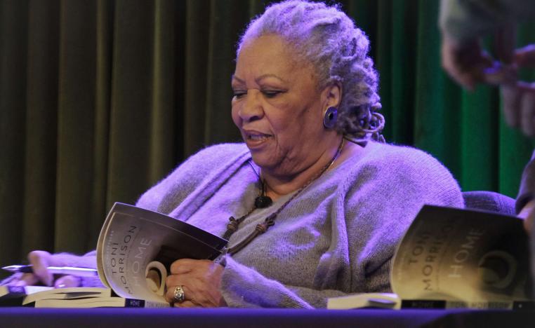 الكاتبة التي حاربت العنصرية في الولايات المتحدة