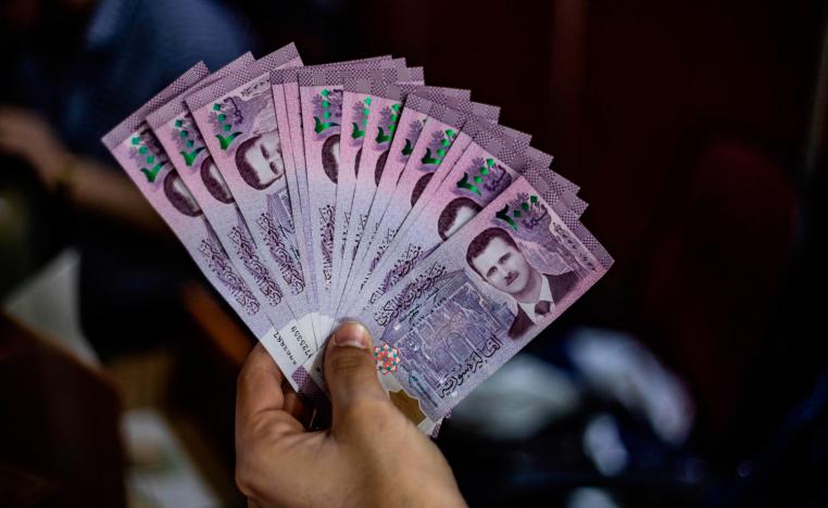 قيمة الليرة السورية لم تعد تفي بحاجيات موظفي الدولة