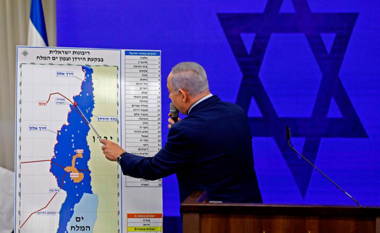 Netanyahu points at a map of Palestine's Jordan Valley