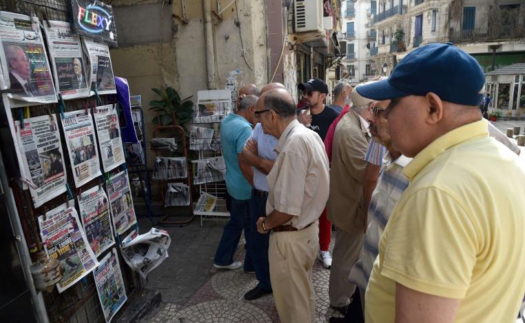 الشعب الجزائري يطالب بالاقتداء بالتجربة التونسية