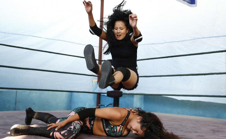 مصارعة نسائية