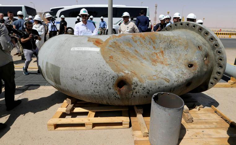 اثار الهجوم بالصواريخ والطائرات المسيرة على المنشآت النفطية السعودية