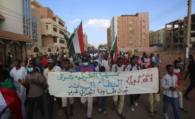 المحتجون في السودان