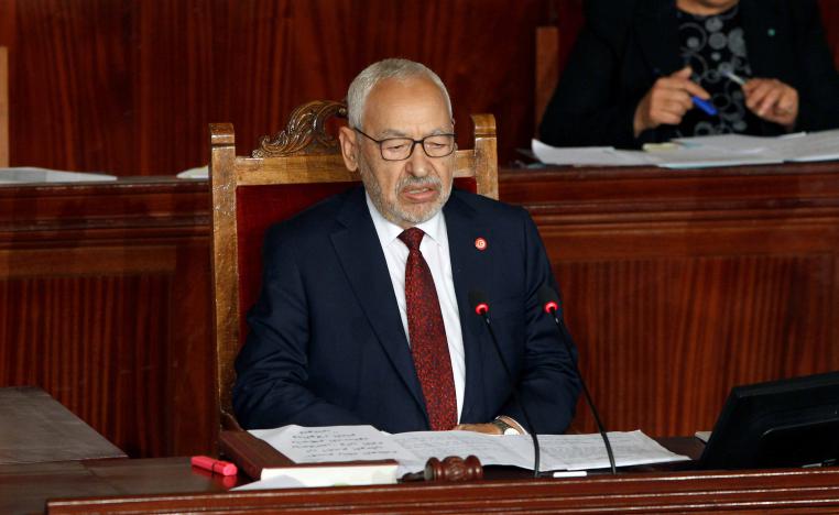 شعار  الغنوشي "القضاء على الفساد" والتحالف مع المتهمين به