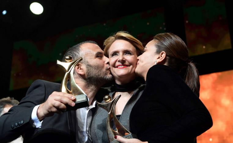 طاقم عمل نورا تحلم