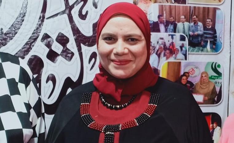 عزة عز الدين 