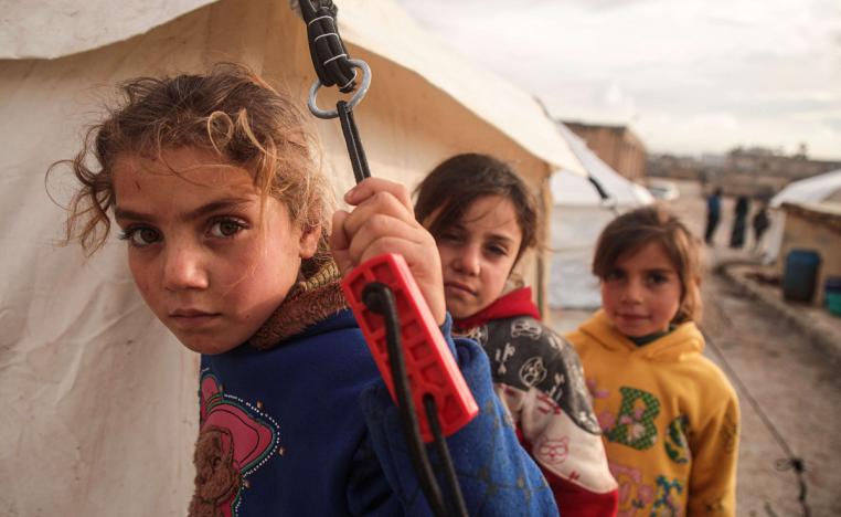 أطفال سوريون في مخيم جنوب إدلب