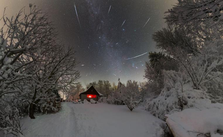 لِم الضحك على العقل؟