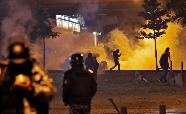 Supporters of Lebanon's Shiite Hezbollah and Amal groups clash with security forces