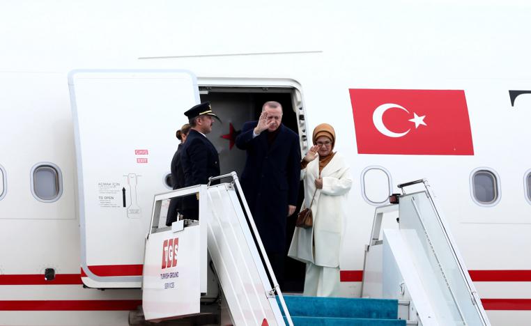 أردوغان يرافق عقيلته لإضفاء طابع ودي على زيارته للجزائر