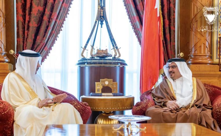 لقاء ولي عهد البحرين الأمير سلمان بن حمد آل خليفة  وعبداللطيف الزياني 