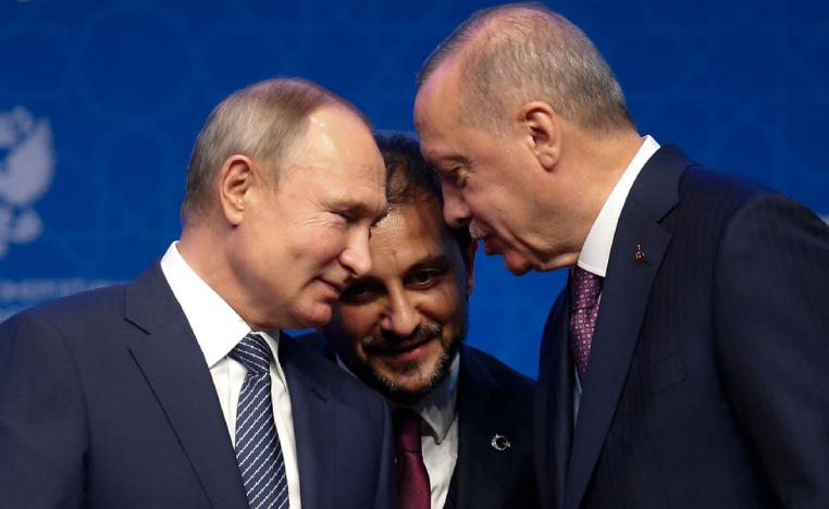 Turkey's President Recep Tayyip Erdogan (R) and Russia's President Vladimir Putin
