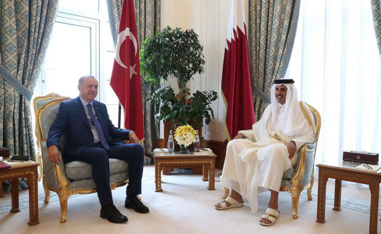 أمير قطر الشيخ تميم بن حمد في لقاء سابق مع الرئيس التركي رجب طيب اردوغان