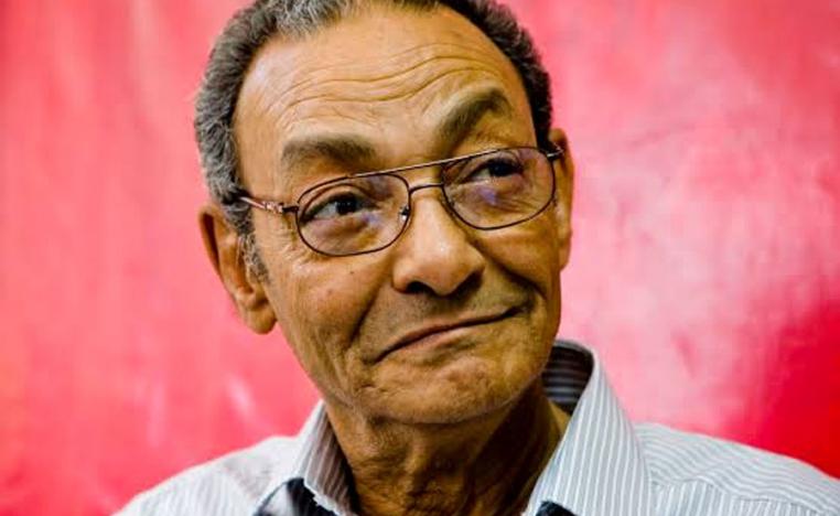 متاعب مع السلطة