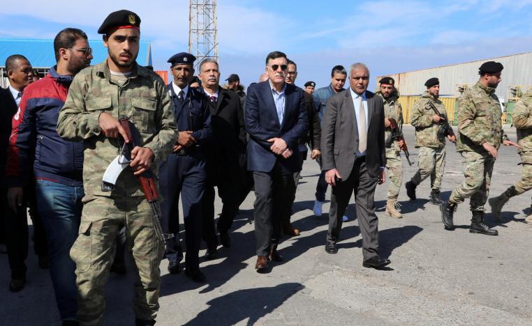بعد الجو حكومة السراج محاصرة بحرا