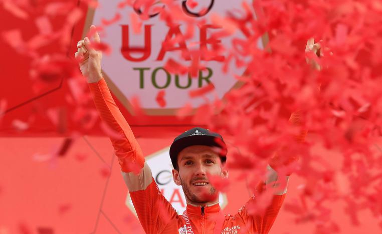 ييتس يتوج مبكرا باللقب