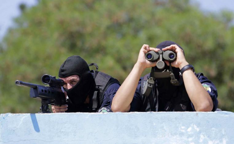 قوات الأمن الجزائرية