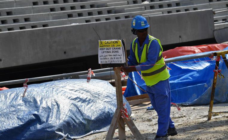 عمال منشآت كأس العالم في قطر