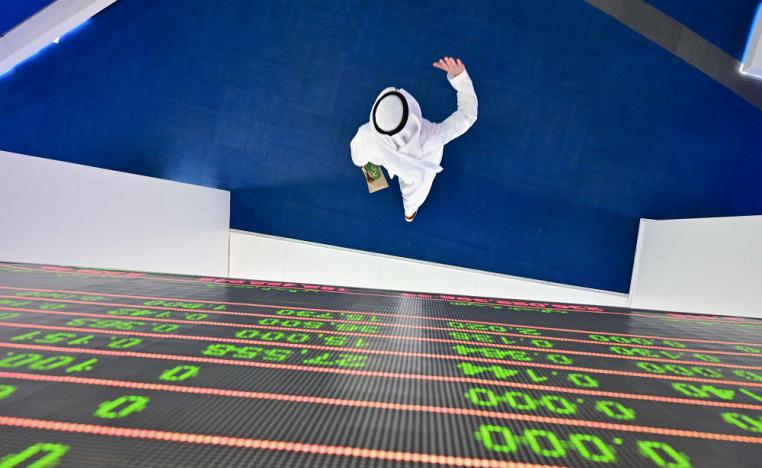 اجراءات من شانها التقليل من عدد الاصابات بالفيروس لكنها تاثيراتها سلبية على البورصة