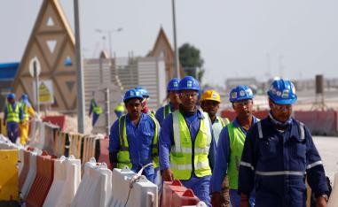 الامراض القاتلة تتربص بالعمال في المونديال