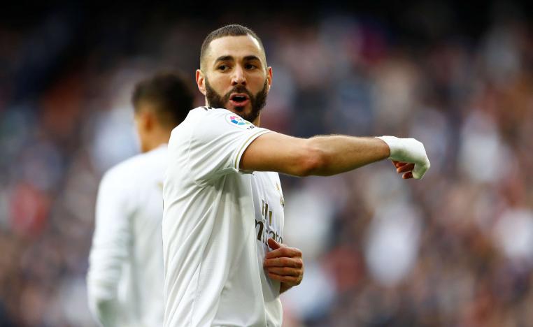 ريال للابتعاد بالصدارة وتخفيف الضغط عن مدربه زيدان