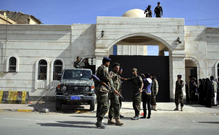 الحوثيون يضطهدون الأبرياء لمجرد انتمائاتهم الدينية