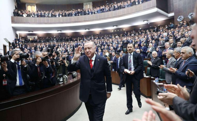 أردوغان ينهك تركيا بتدخلاته العسكرية في سوريا وليبيا