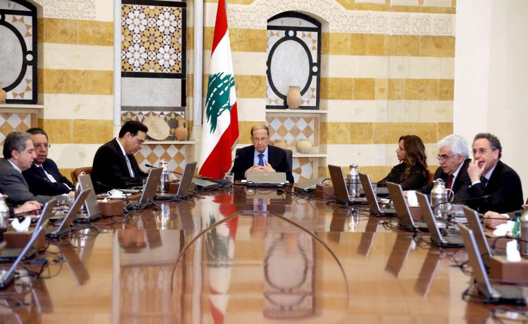 الرئيس اللبناني ميشال عون يترأس اجتماع الحكومة اللبنانية