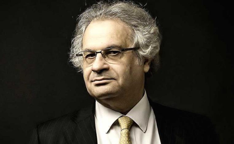 زنزانة الهويات المغلقة