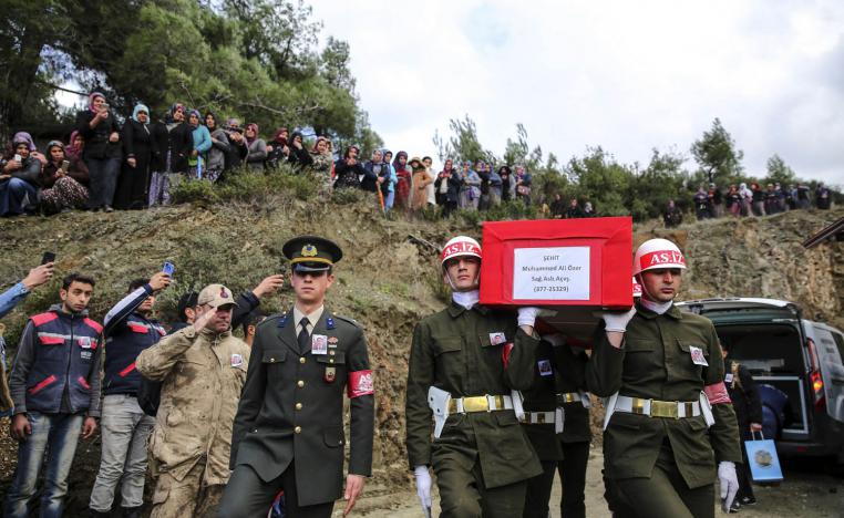 تشييع جندي تركي قتل في ادلب