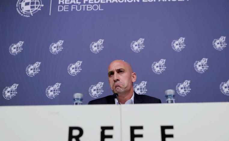 الاتحاد الإسباني لكرة القدم 