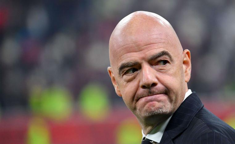 الفيفا يشرع إجراء خمسة تبديلات خلال الوقت الاصلي بالاضافة الى بديل سادس في الوقت الاضافي