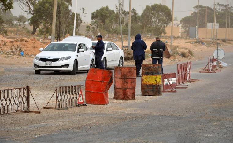 معبر راس جدير بين تونس وليبيا