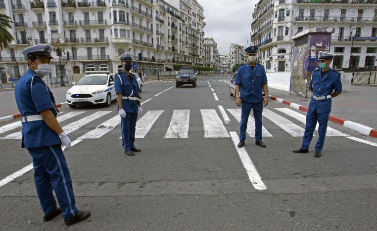 ممنوع التظاهر