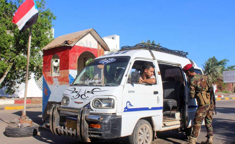 A member of the Southern Transitional Council (STC) mans a checkpoint in the southern Yemeni city of Aden