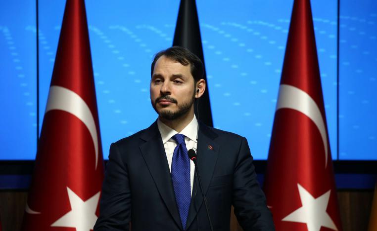 صهر أردوغان يدفع الاقتصاد التركي نحو الهاوية 