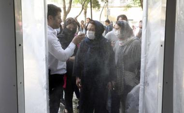 إيران عاجزة عن حماية مواطنيها وتحملهم مسؤولية انتشار الوباء